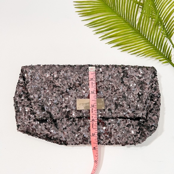 Victoria's Secret silver clutch sequin bag purse Evening Make Up Fold 10" wide - Picture 4 of 10